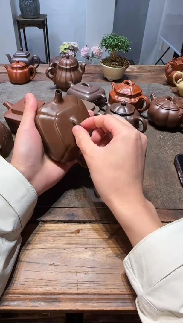 茶壶紫砂X***M四方抽角 紫泥