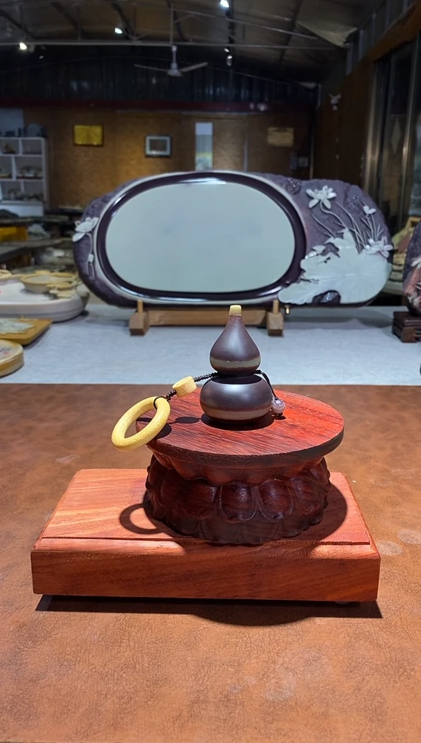 紫袍玉带石手把葫芦可做香插