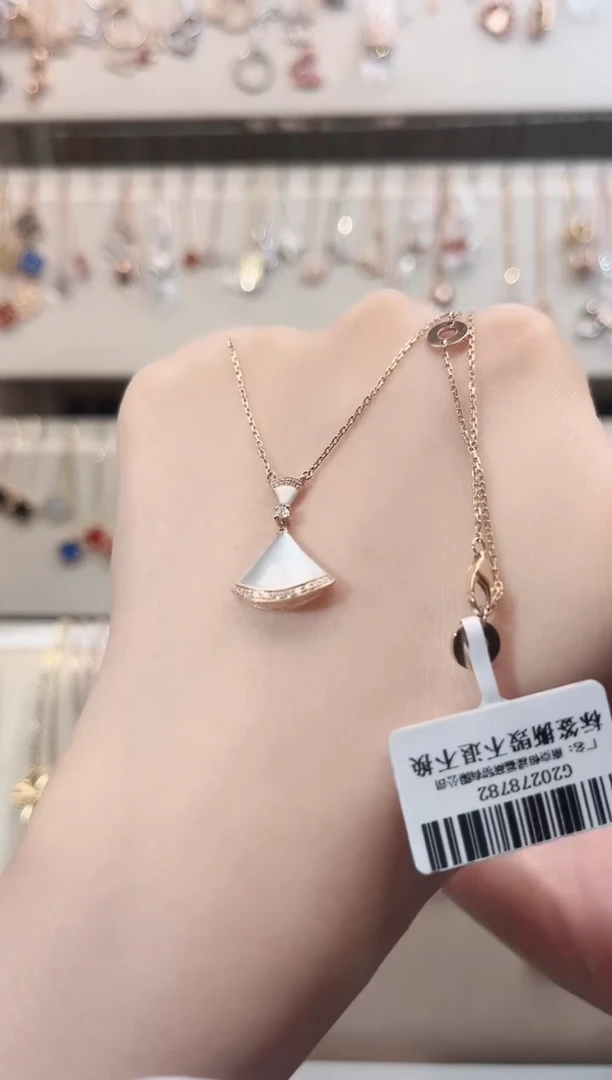 套链贝壳（贝母）18K金镶嵌18K金镶嵌 K玫