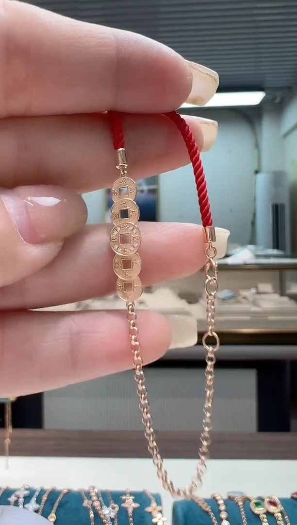 【闪购商品】钻石手链18K金镶嵌镶钻铜钱红绳手链K红