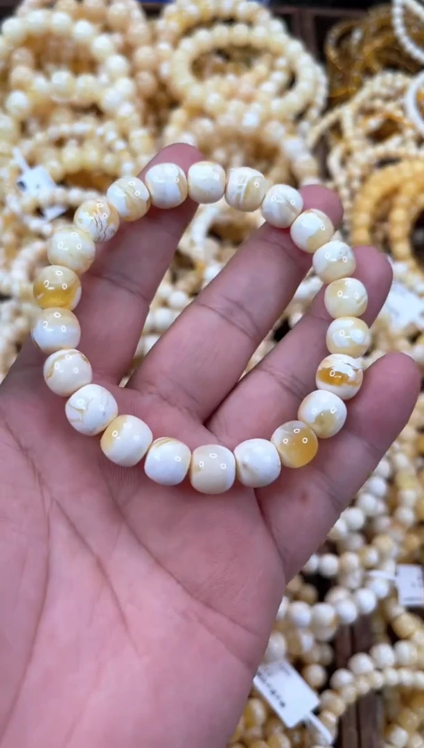 裸石琥珀未镶嵌V****3C30  10.5左右老型