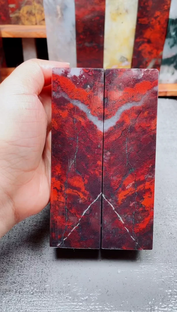 玉桂林鸡血玉素对章3 3.5左右
