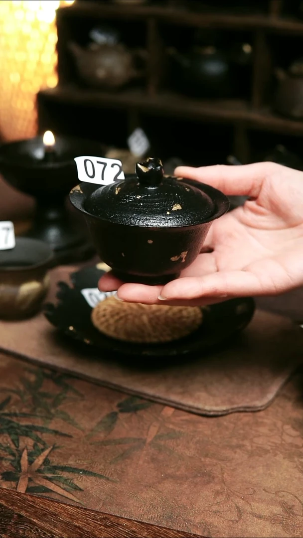 072号紫砂全手工黑金侘寂盖碗100毫升