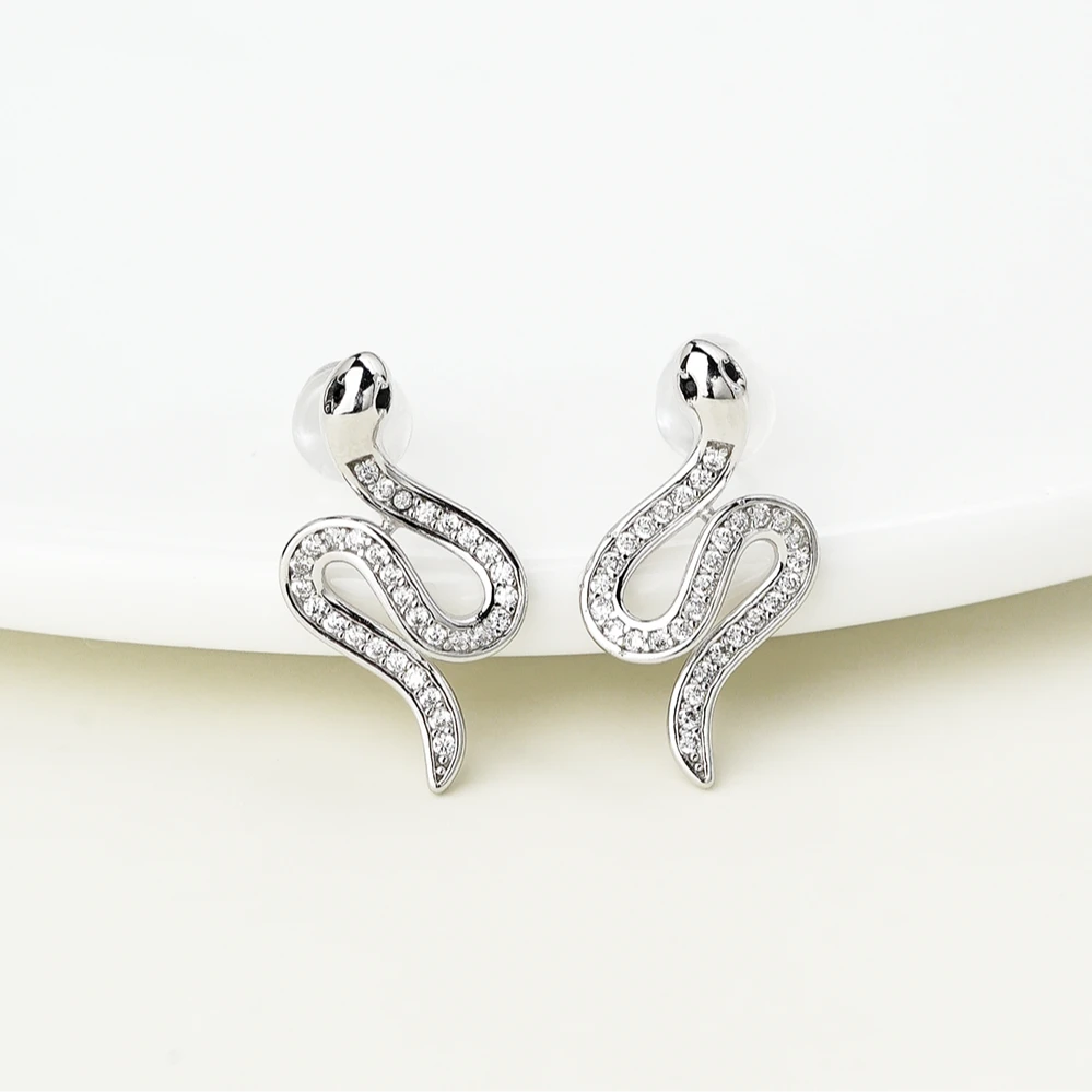 925银合成锆石耳饰 【小银蛇】银925蛇耳钉44210