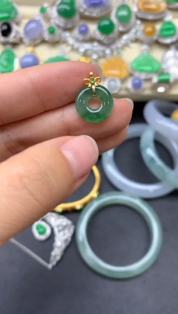 【闪购商品】翡翠颈饰18K金镶嵌99-中国好珍宝