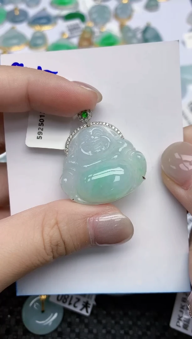 【闪购商品】翡翠颈饰18K金镶嵌天然翡翠A货