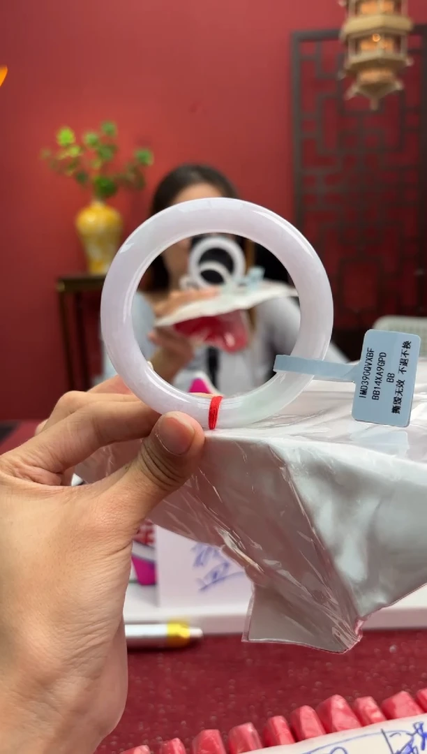 未镶嵌手镯（圆镯）翡翠翡翠手镯1