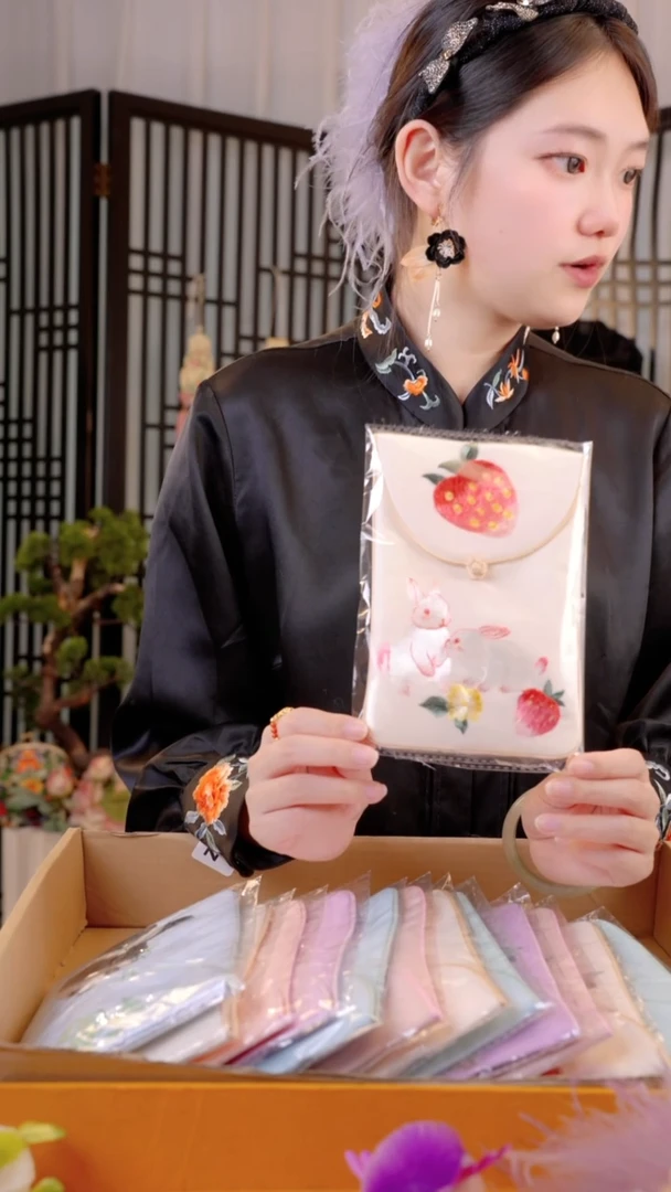 刺绣安**咪非遗绒花手工饰品