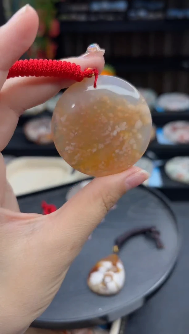 【闪购商品】石英质玉颈饰未镶嵌261