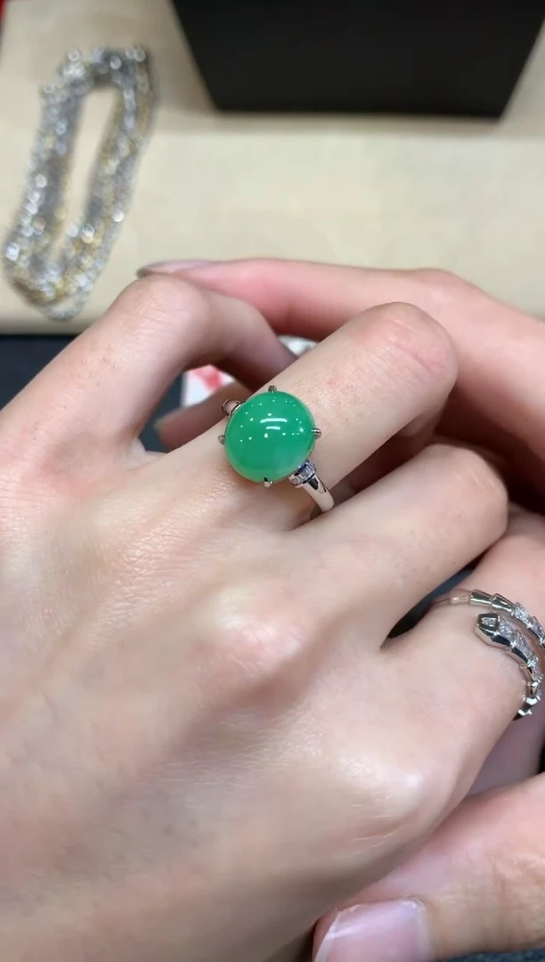 【闪购商品】翡翠戒指18K金镶嵌【无鉴赏期】