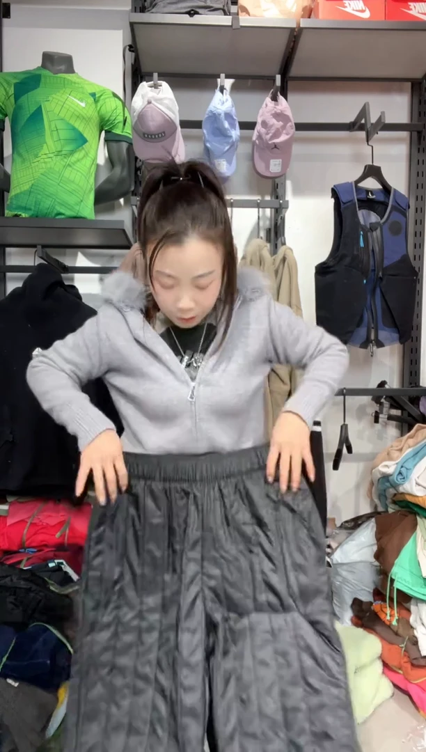1709 闪购编码  运动卫衣裤以直播间过款为准 尺码.165 L