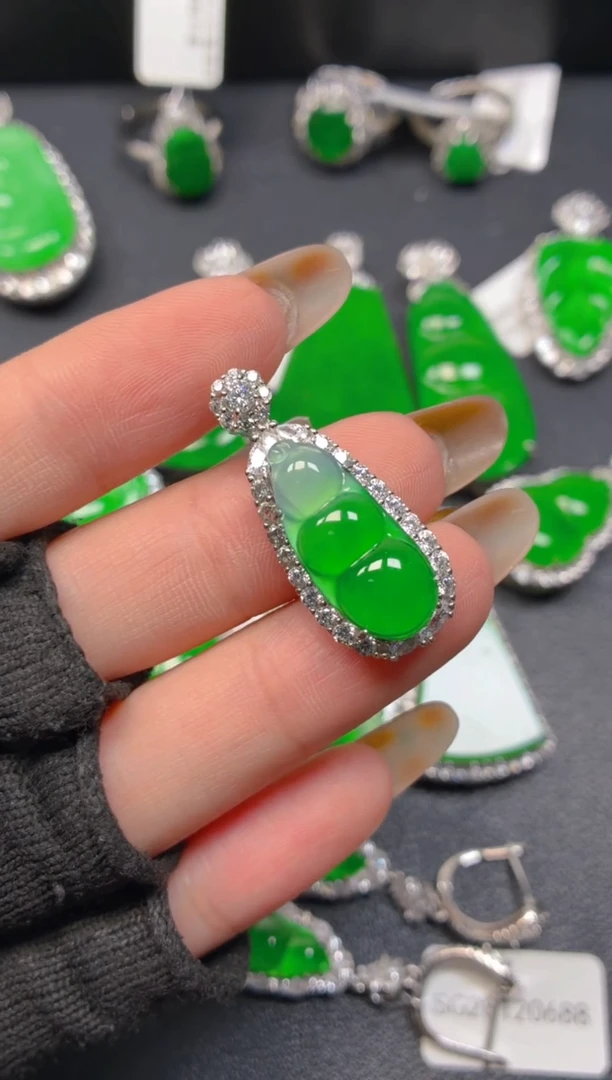 吊坠(不含链)银S925镶嵌翡翠1