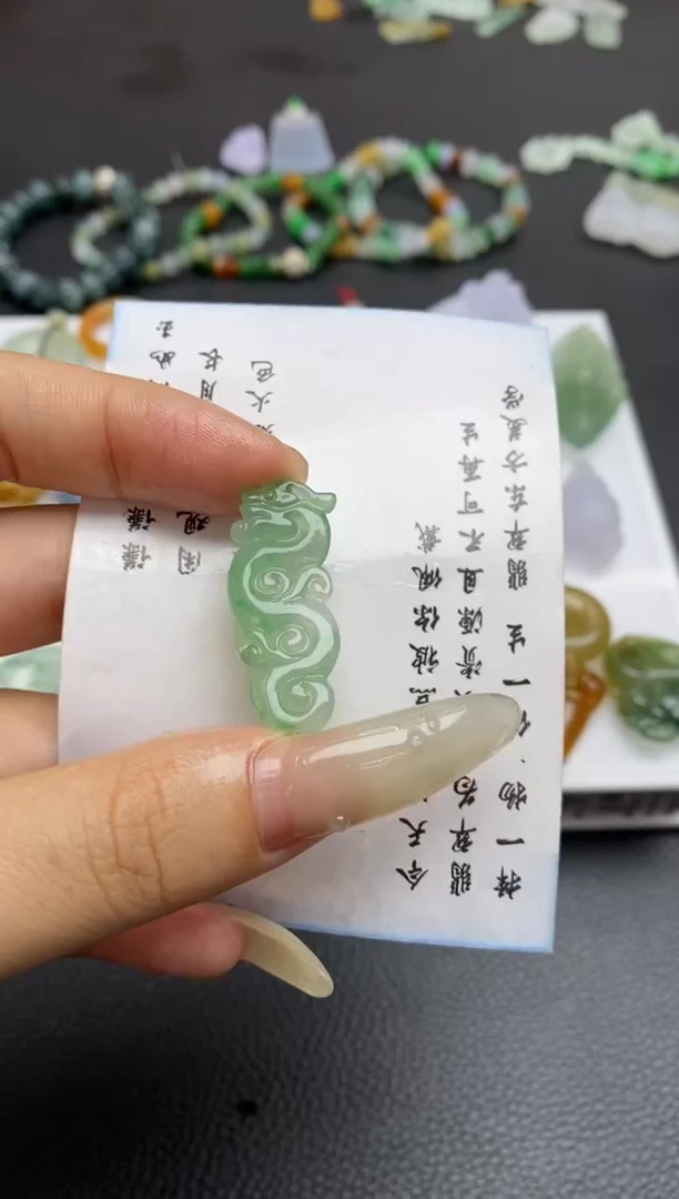 未镶嵌定制翡翠翡翠毛货~