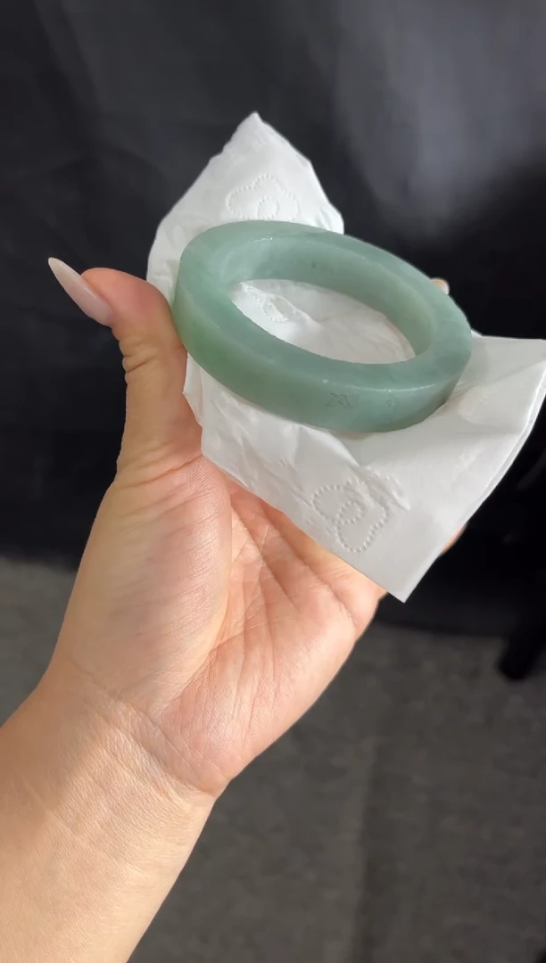 未镶嵌正圈定制翡翠正圈