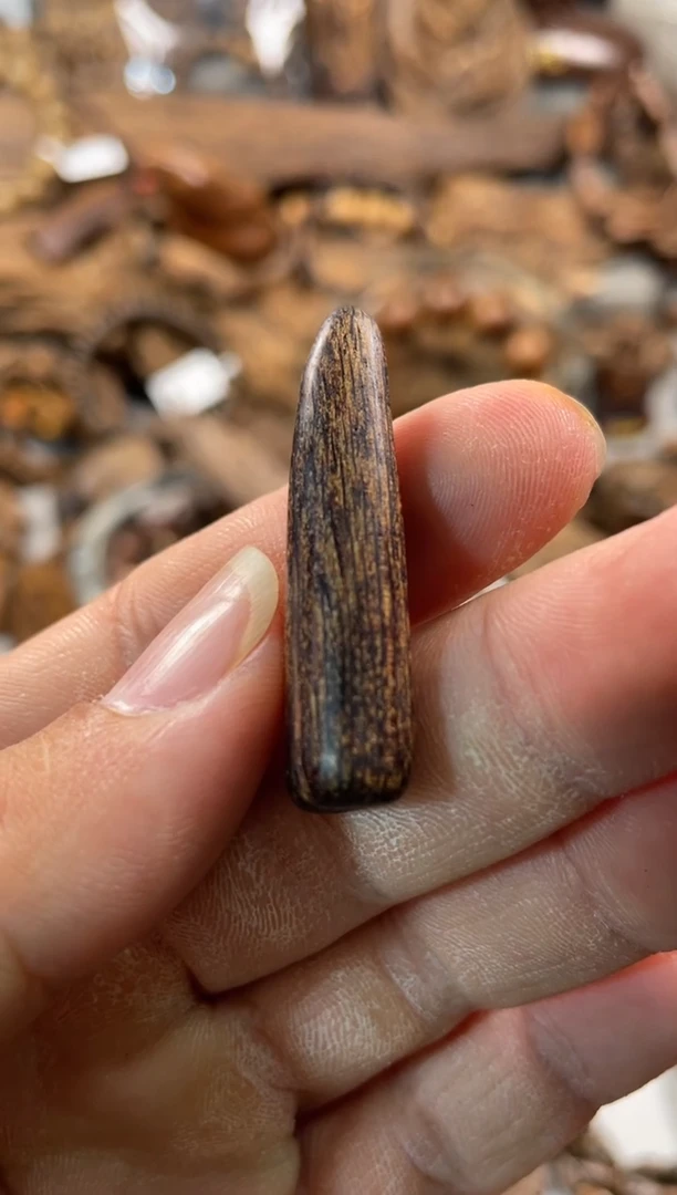 沉香沉香碎屑达拉干  沉香2.5克沉水