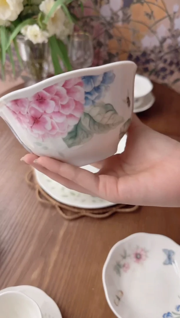 菲****?盘子瓷************