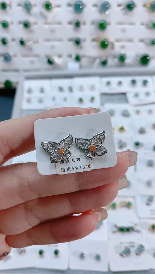 【闪购商品】翡翠耳饰银S925镶嵌天然翡翠