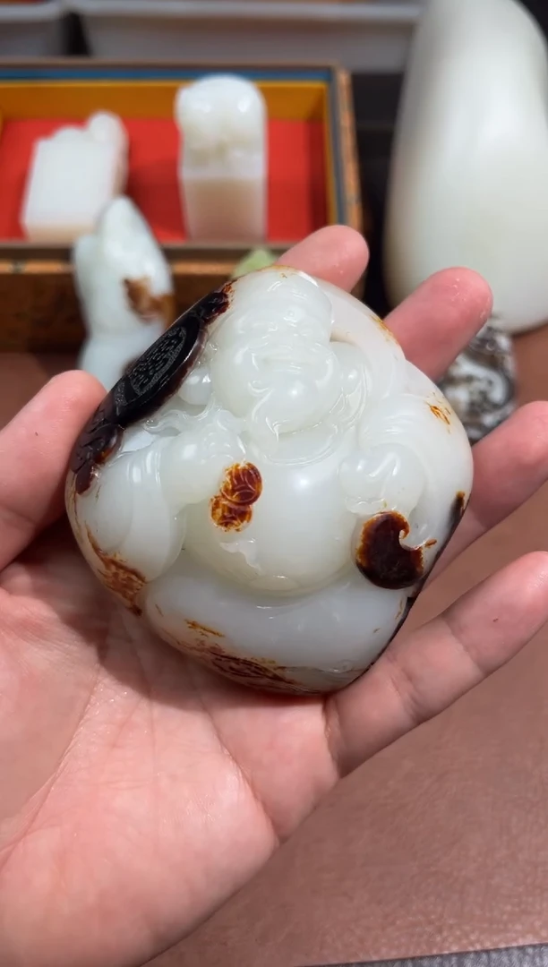 未镶嵌和田玉摆件冯**.和田玉