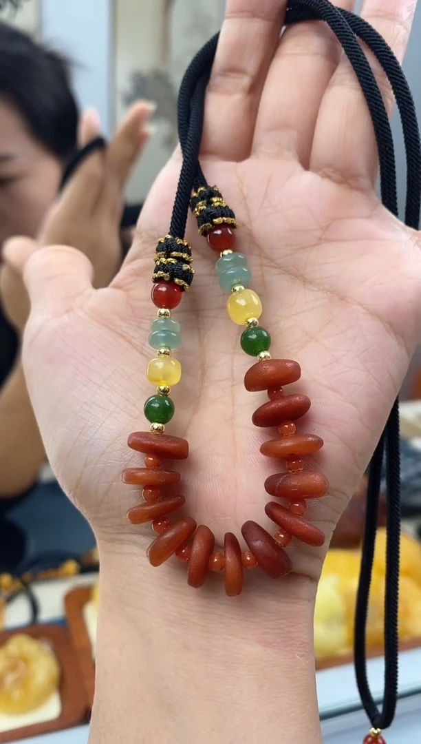 【闪购商品】琥珀裸石未镶嵌天然琥珀蜜蜡吊坠