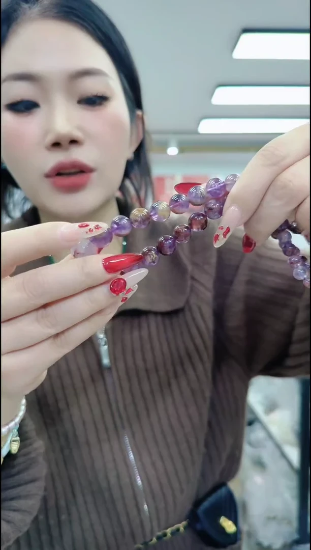 【闪购商品】树脂制品2018紫色塔链