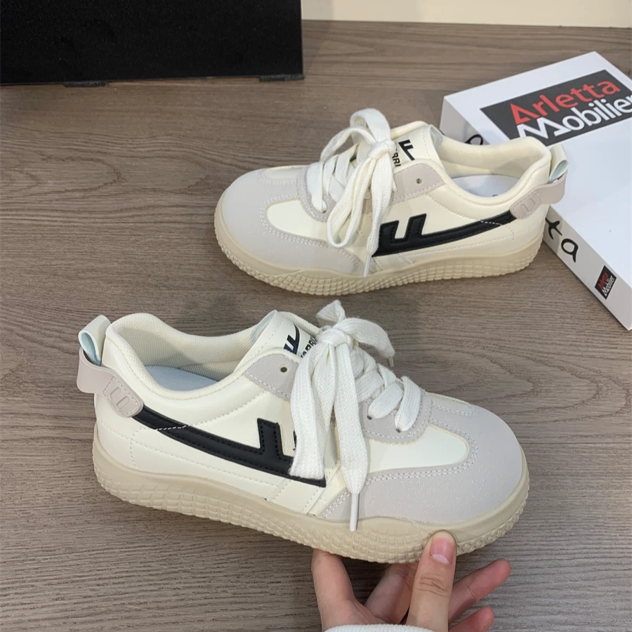 Warrior/回力红色德训鞋子女平底百搭板鞋女小众原创设计休闲鞋女