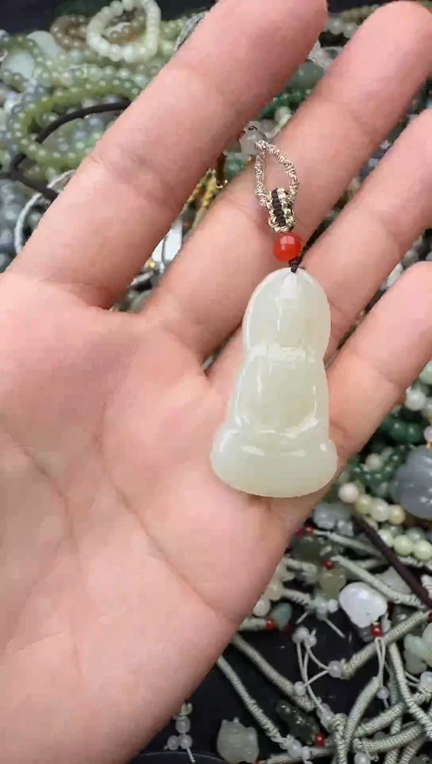 颈饰未镶嵌和田玉拍一发一