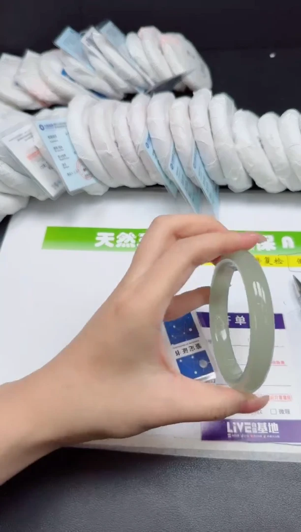 未镶嵌手镯石英质玉005-5960
