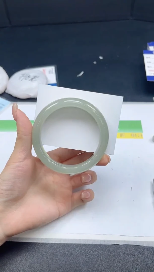 未镶嵌手镯石英质玉0125-5859