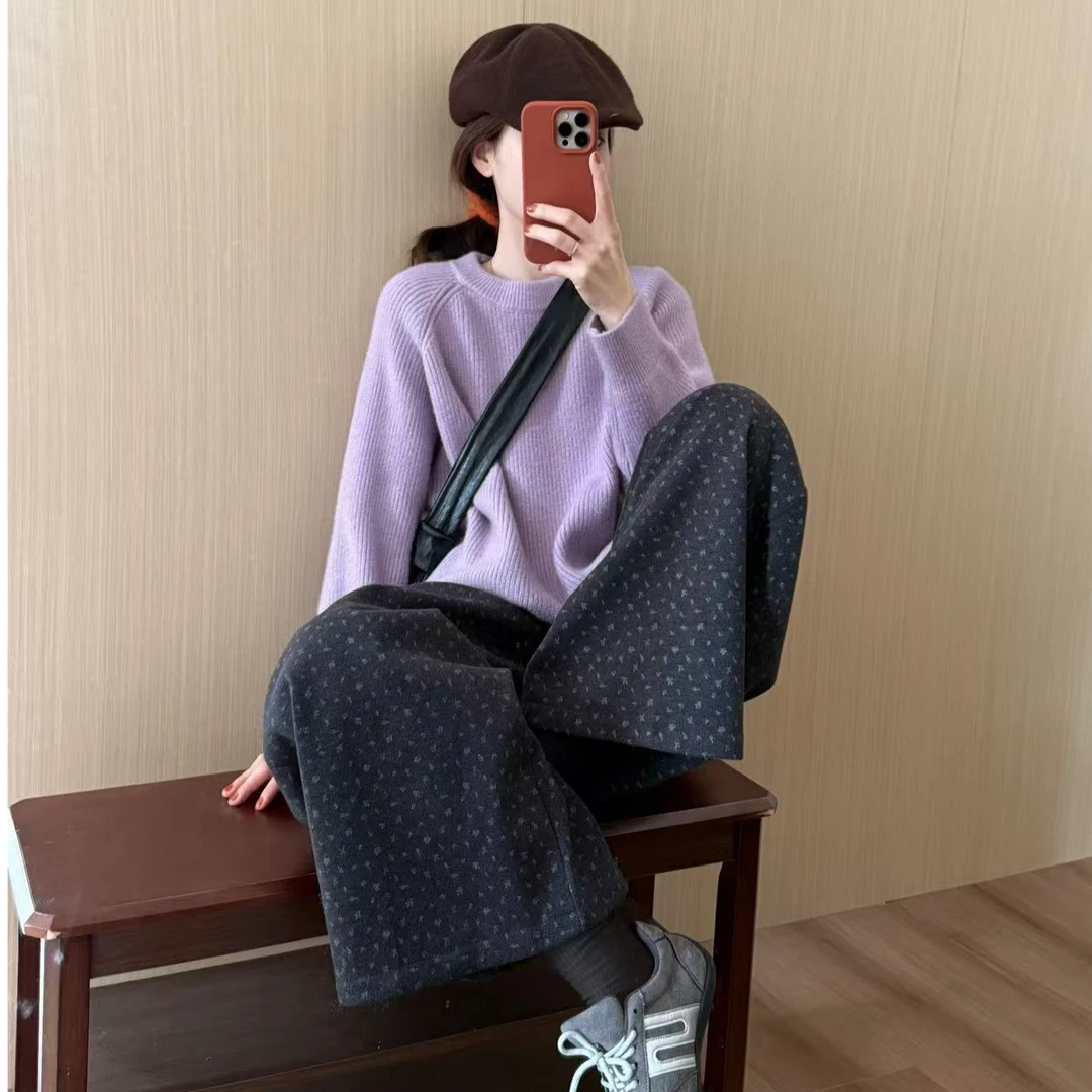 秋冬新款韩系气质简约温柔圆领紫色针织毛衣复古小花哈伦裤套装