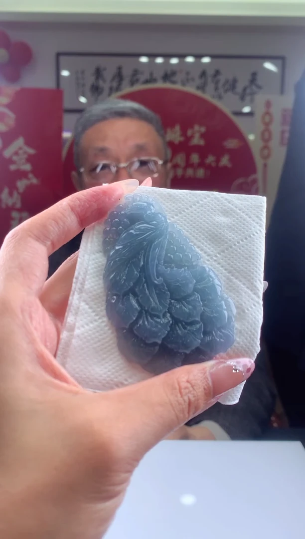 【闪购商品】定制翡翠未镶嵌挂件发货（拍一发一）