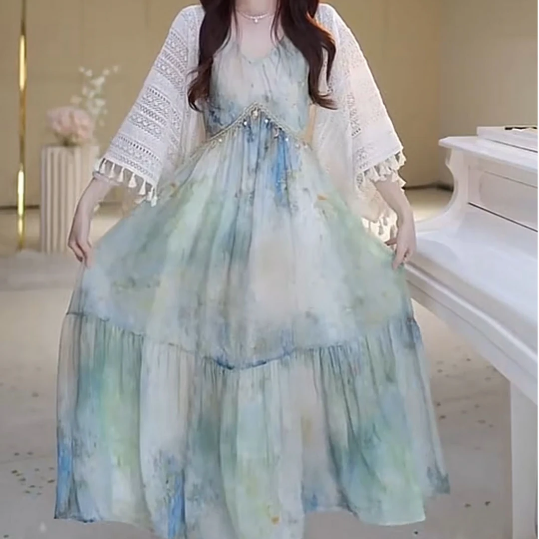 时尚休闲百搭气质薄款印花民族风吊带长款连衣裙镂空披肩两件套