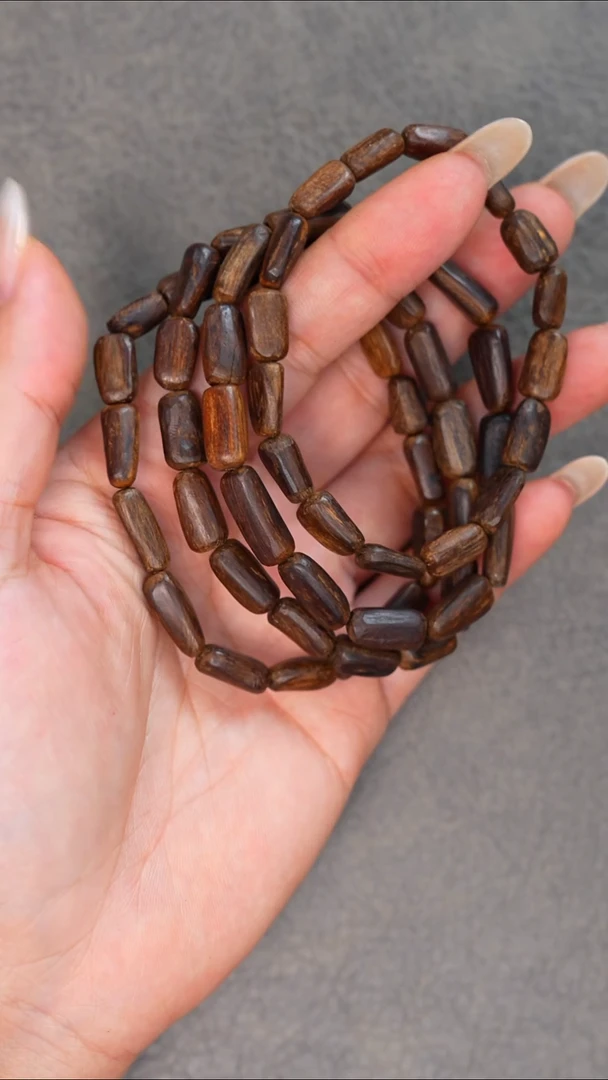 沉香手串44号都彭沉水多样性发一条