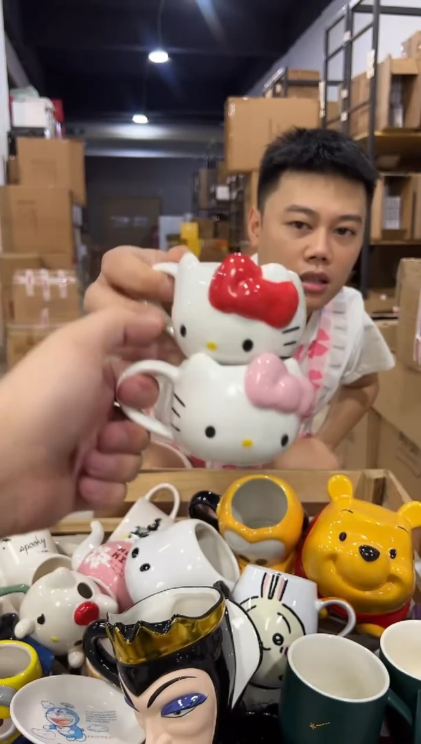 瓷片kkkt 一口杯 粉色加红色
