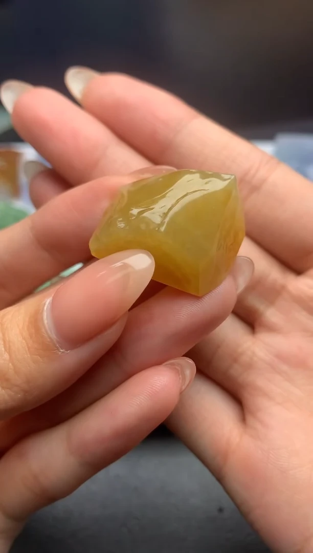 【闪购商品】翡翠颈饰未镶嵌净货