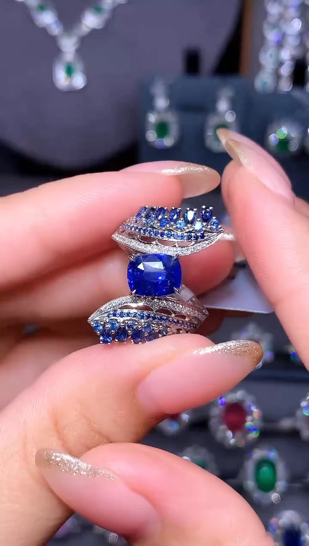 戒指蓝宝石18K金镶嵌2.03ct/GRC/皇家蓝