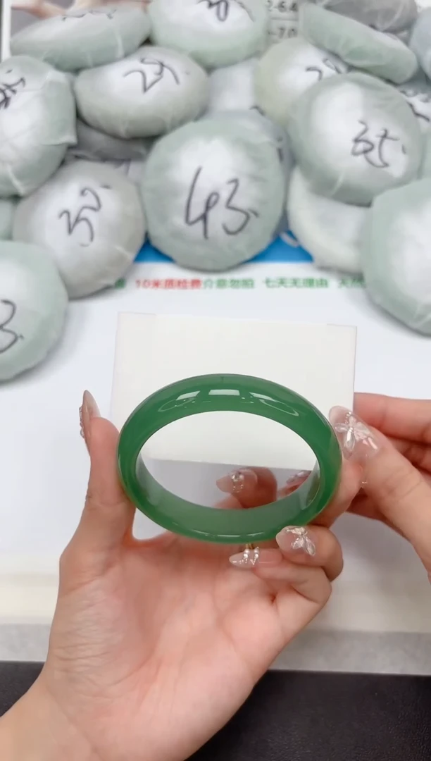 未镶嵌手镯石英质玉32-58.1