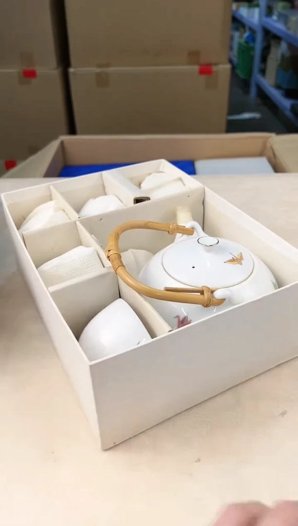 【闪购商品】瓷片696打包不容易，谨慎参拍~~~！