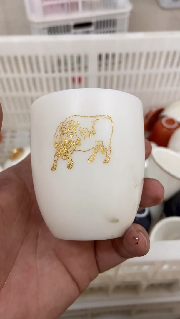 无运费险有瑕疵的摄影的产品有使用过的痕迹有点脏介意勿拍