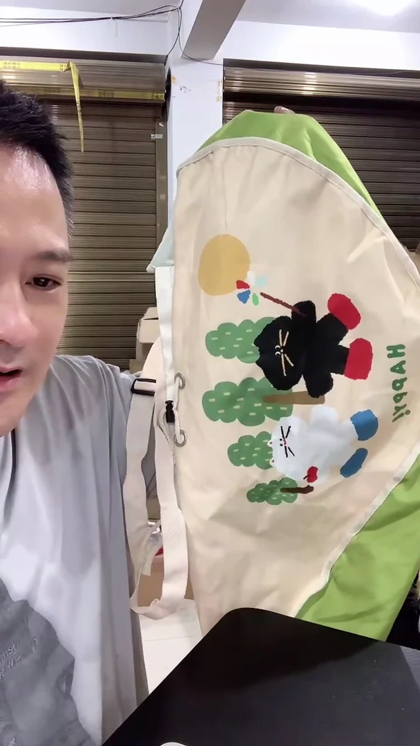 塑料福利特价车载大兜子