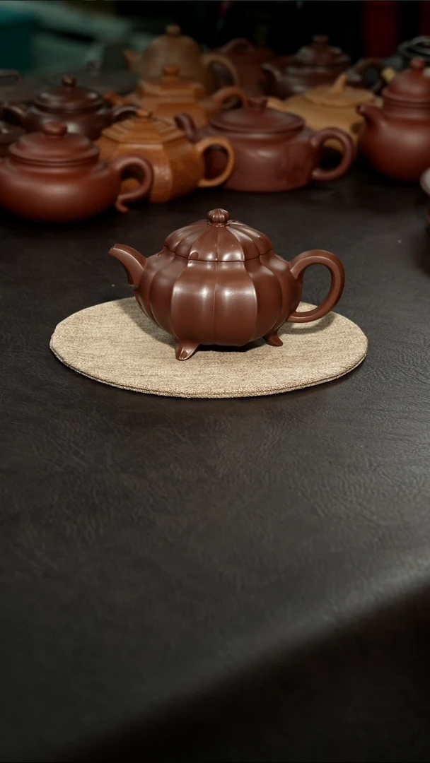 茶壶紫砂三足菱花，老紫泥，汪陶全手工200cc