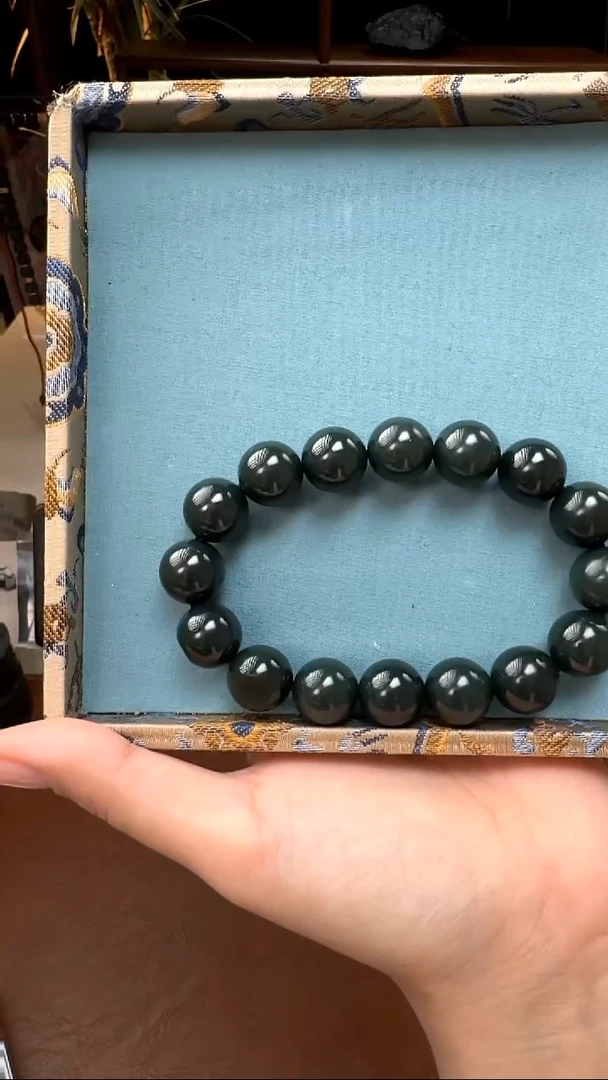 未镶嵌手链和田玉（糖玉）新疆和田玉沙枣青卡14手串