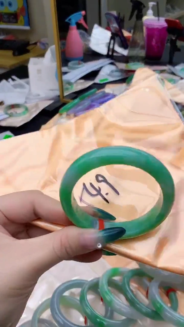 【闪购商品】翡翠手镯未镶嵌0498259521