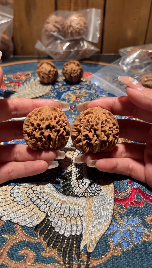 把件文玩核桃205秦闷39