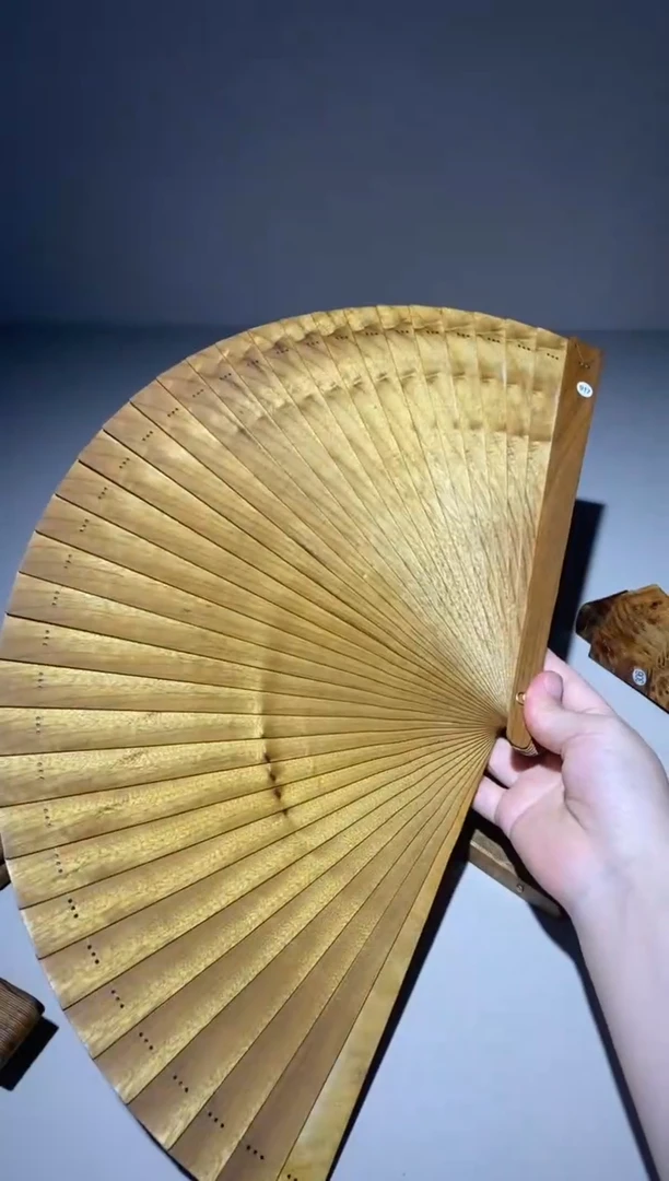 金丝楠北*熊26cm金丝楠木小叶桢楠扇917