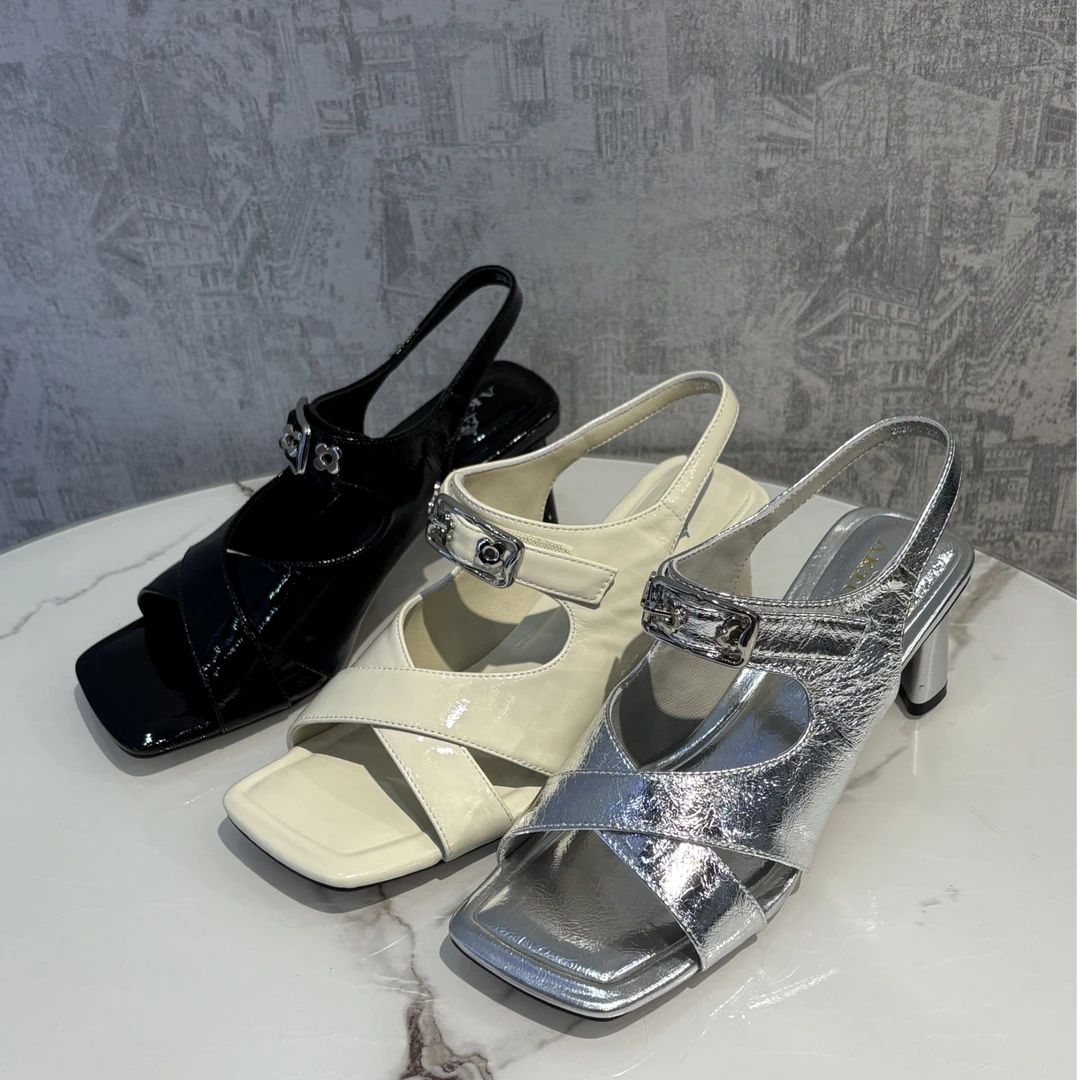 2026-5新款时尚百搭爆款凉鞋