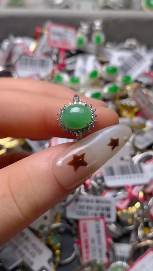 银S925镶嵌戒指翡翠百内无证书