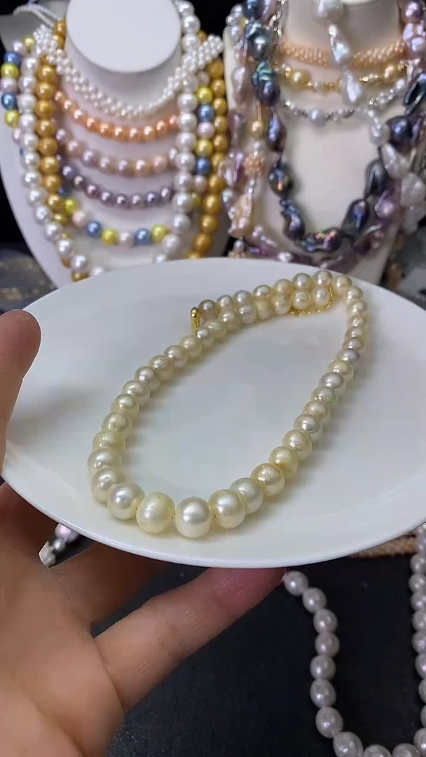 颈饰未镶嵌淡水珍珠多人