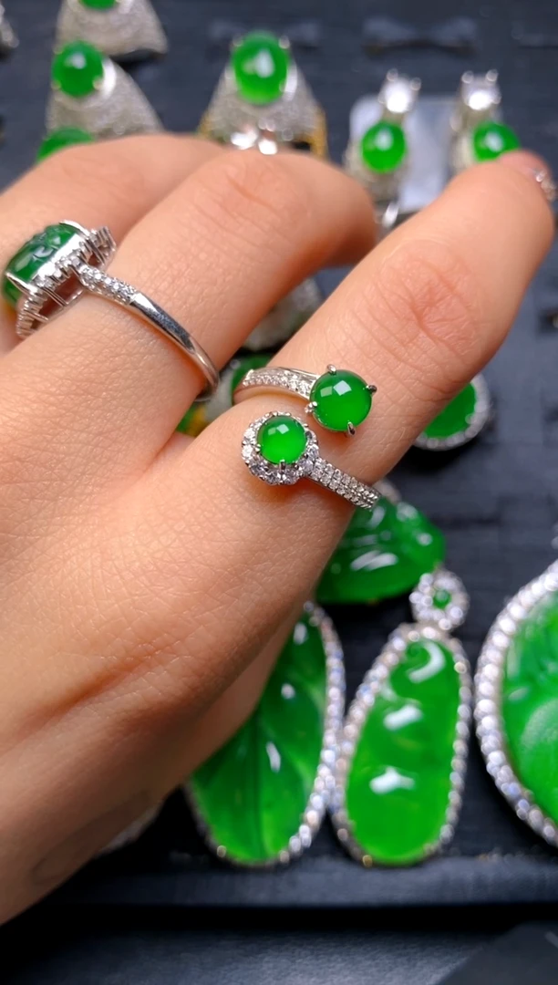 【闪购商品】翡翠戒指银S925镶嵌女戒