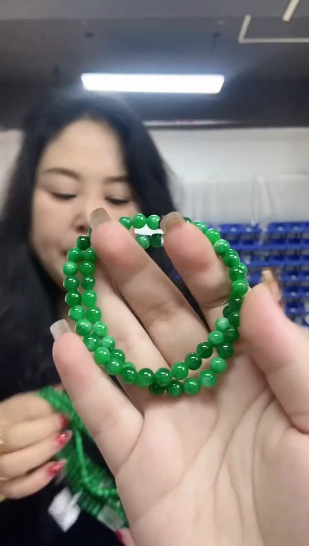 【闪购商品】翡翠手串未镶嵌多样性发其一颜色微差