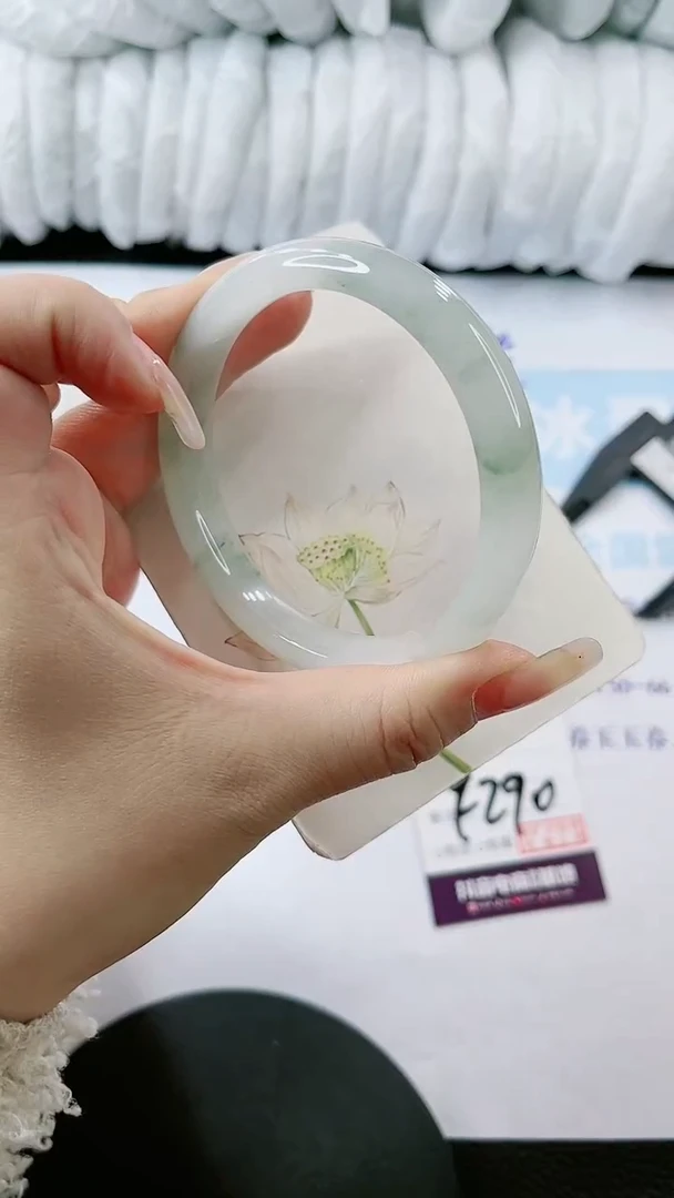 【闪购商品】石英质玉手镯未镶嵌多样性发货F290